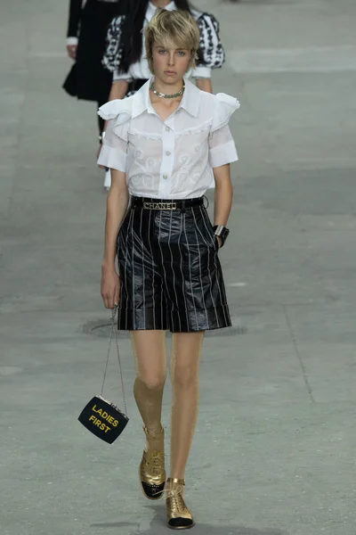 Look 71